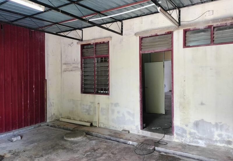 Taman Perniagaan Senangin