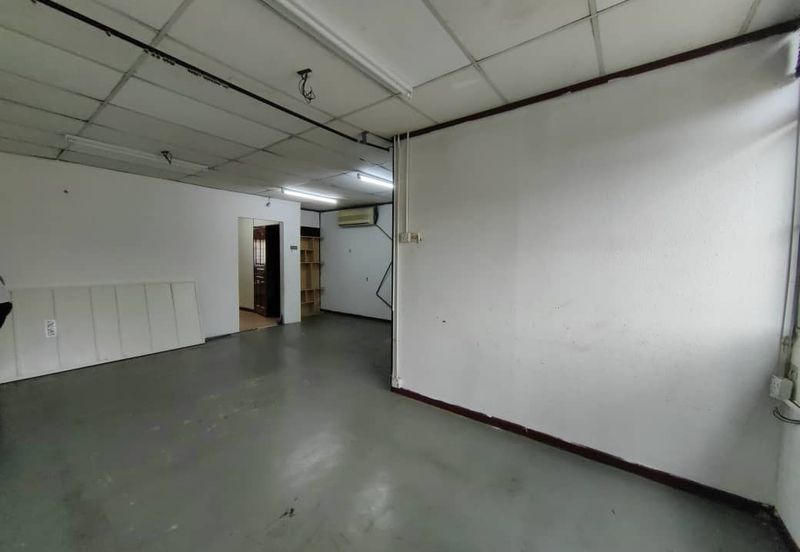 Facing Main Road First Floor Shoplot Taman Pandan Mergong Alor Setar