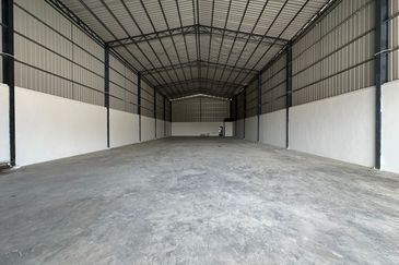 Facing Main Road Warehouse Simpang Empat Alor Setar For Rent