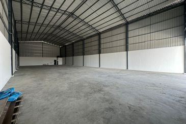 Facing Main Road Warehouse Simpang Empat Alor Setar For Rent