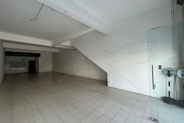 Ground Floor Shoplot Near Aman Central at Alor Setar For Rent
