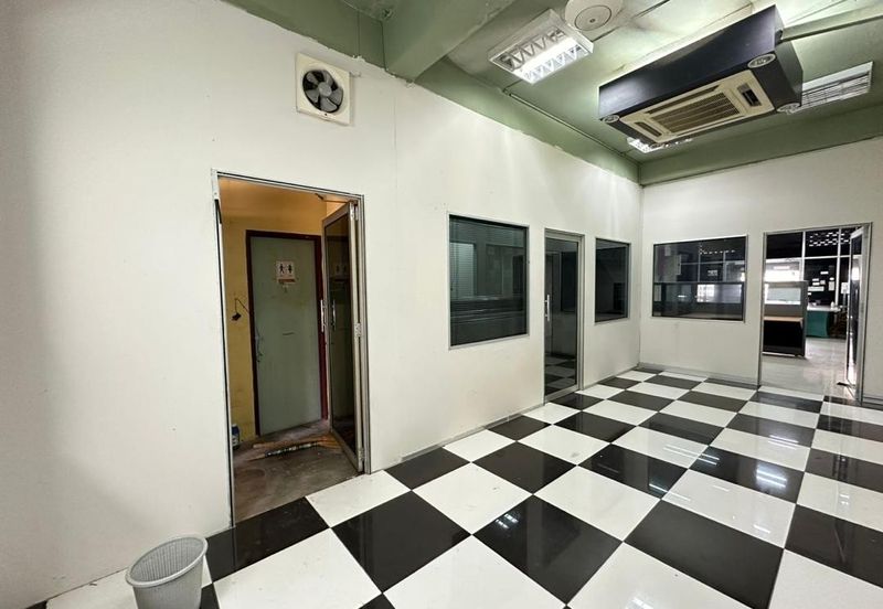 Office Use Ground Floor Shoplot Near Mergong / Shahab Perdana For Rent