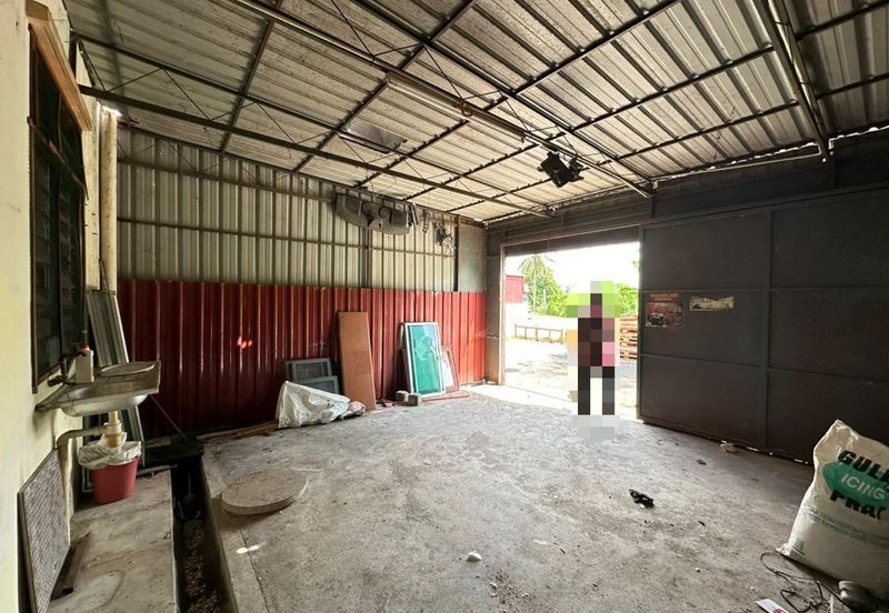 Office Use Ground Floor Shoplot Near Mergong / Shahab Perdana For Rent