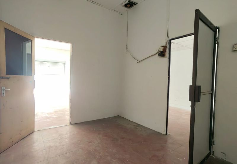 Town Area Single Storey Shoplot Teluk Wanjah Alor Setar For Sale