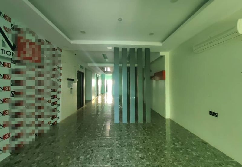 First Floor Shoplot With Lift Near Aman Central Alor Setar For Rent
