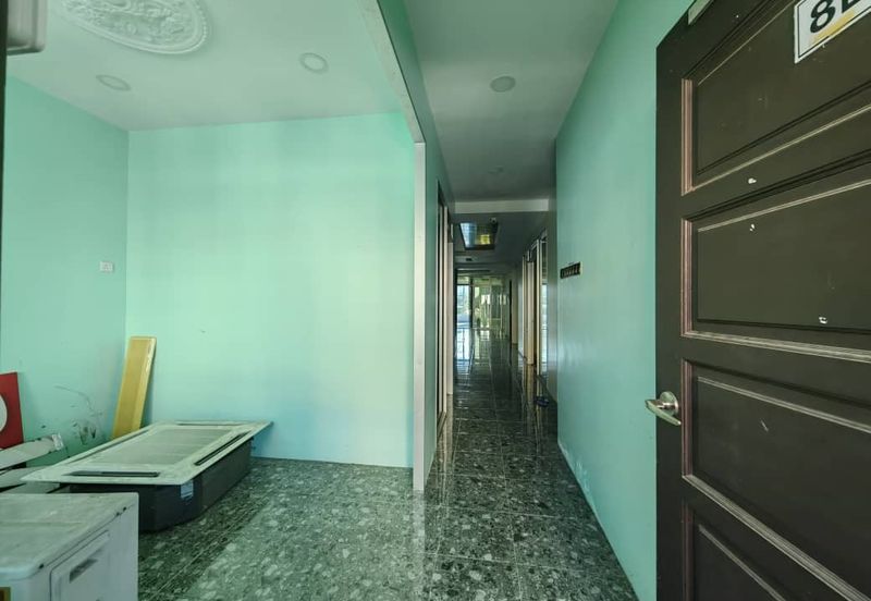 First Floor Shoplot With Lift Near Aman Central Alor Setar For Rent