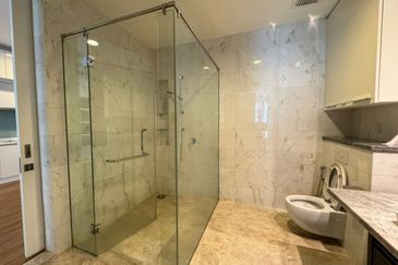 Face Platinum Suites