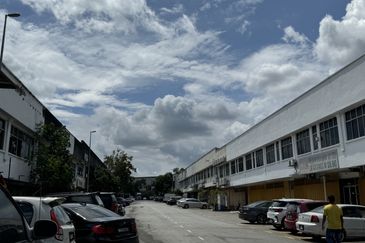 Rawang Corner Terraced Factory Freehold