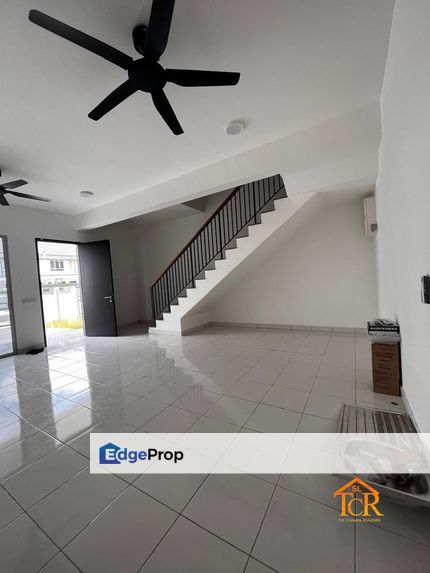 For Rent Alura Bandar Bukit Raja Double Storey Partially Furnished, Selangor, Klang