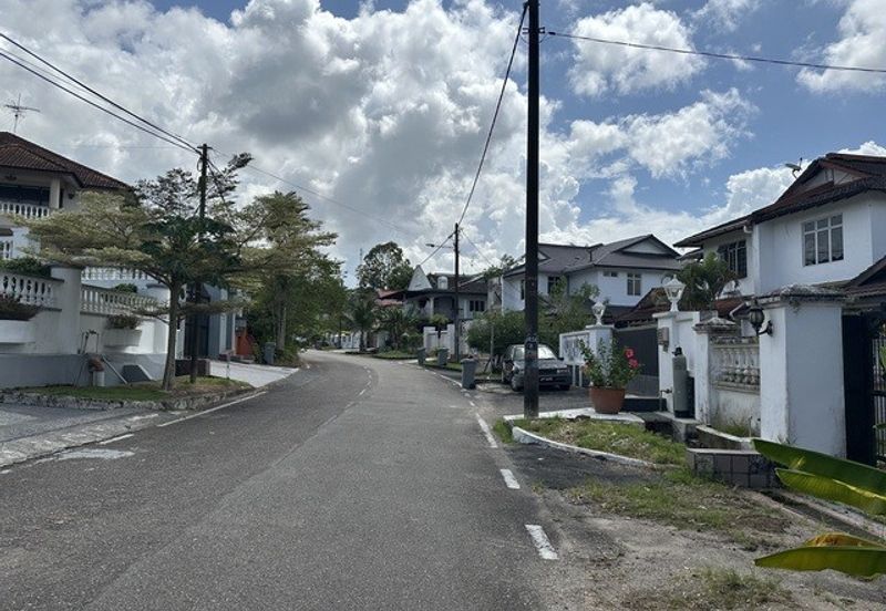 Taman Bukit Kempas 2 Storey Semi D House for Rent