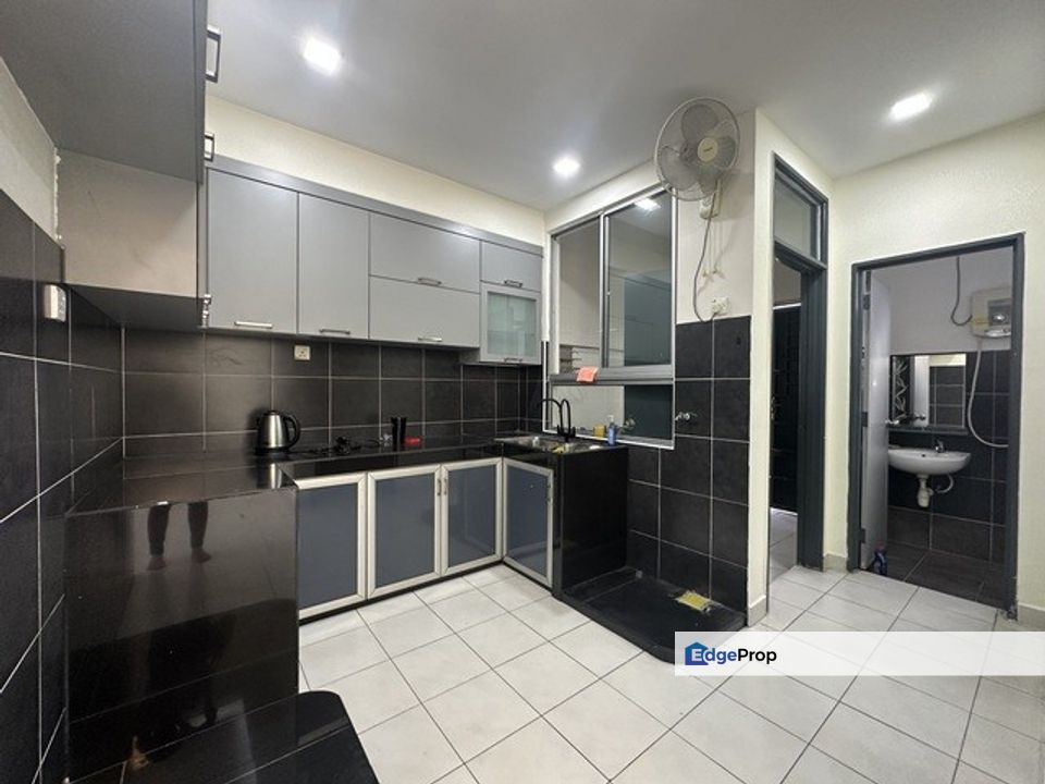 Taman Setia Tropika, Johor, Setia Tropika