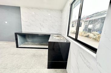 Taman Rinting 1 Storey Terrace House with 10 Feet Land for Sale