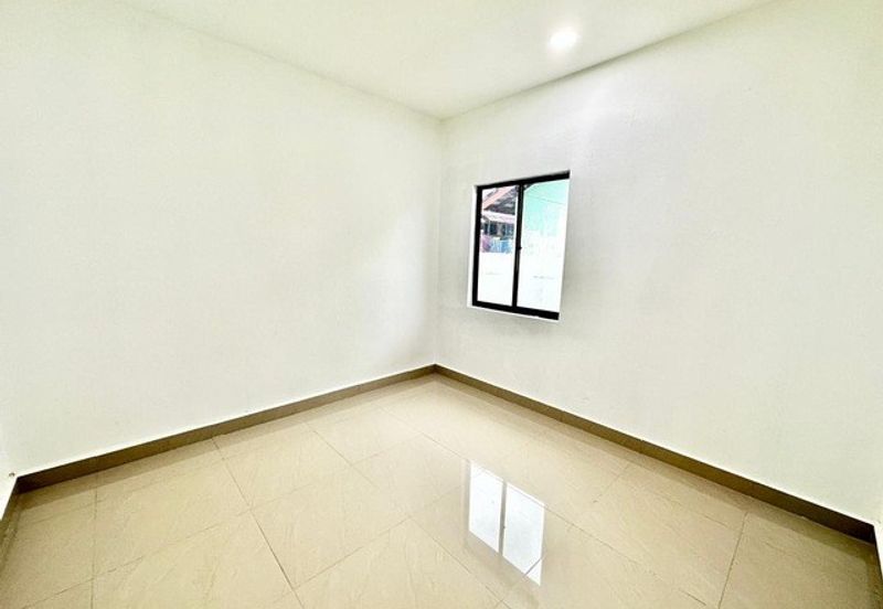 Taman Rinting 1 Storey Terrace House with 10 Feet Land for Sale