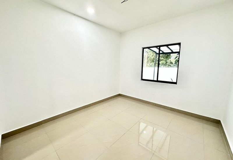 Taman Rinting 1 Storey Terrace House with 10 Feet Land for Sale