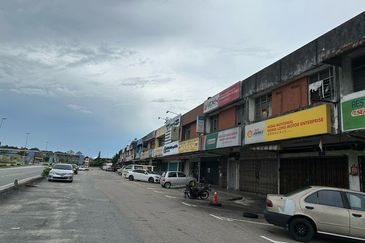 Taman Mulia Jalan Tampoi 2 Storey Shoplot for Rent