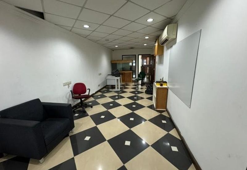 Jalan Taming Permai 1 Seri Kembangan 3 Storey Shoplot for Rent