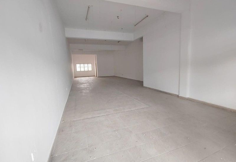 Jalan Taming Permai 1 Seri Kembangan 3 Storey Shoplot for Rent