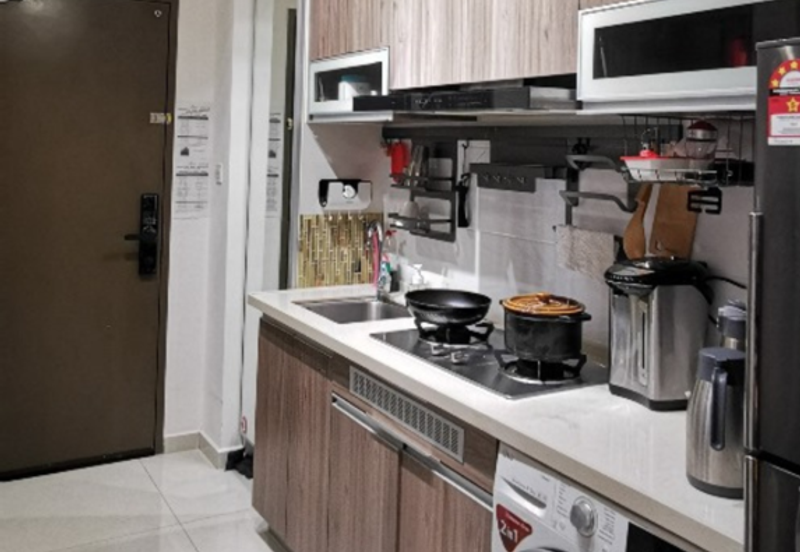 Country Garden Central Park Apartment Tampoi for Rent