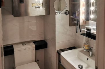 Country Garden Central Park Apartment Tampoi for Rent