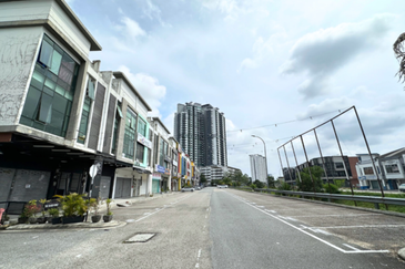 Setia Tropika 3 Storey Shoplot for Sale
