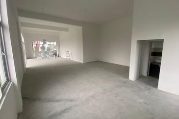 Oasis 3 @ Tropicana Danga Cove