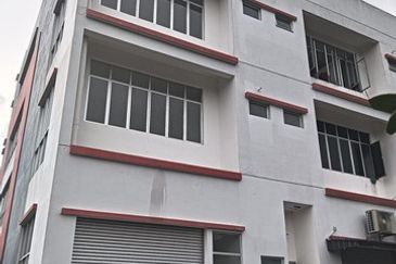 Oasis 3 @ Tropicana Danga Cove