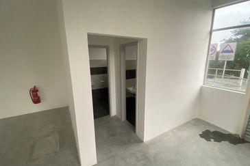 Oasis 3 @ Tropicana Danga Cove