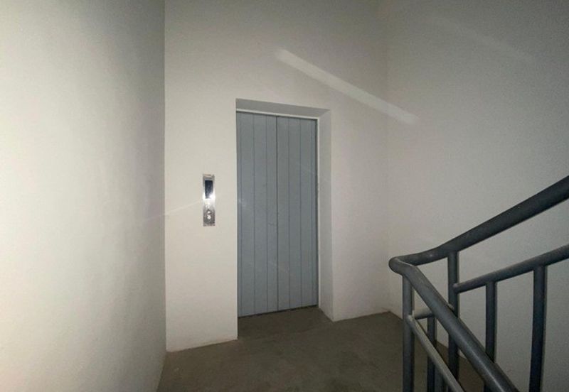 Oasis 3 @ Tropicana Danga Cove