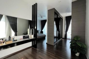 Taman Nusa Sentral 3 Storey Cluster House for Sale