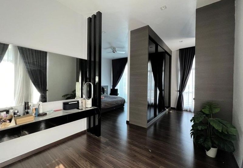 Taman Nusa Sentral 3 Storey Cluster House for Sale