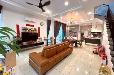 Taman Nusa Sentral 3 Storey Cluster House for Sale