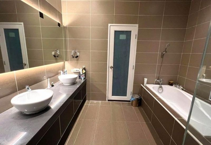 Taman Nusa Sentral 3 Storey Cluster House for Sale