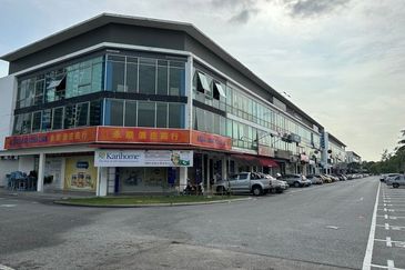 Setia Tropika Main Road Shop for Rent