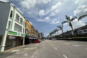 Setia Tropika Main Road Shop for Rent