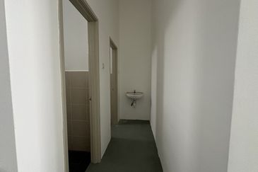 Setia Tropika Main Road Shop for Rent