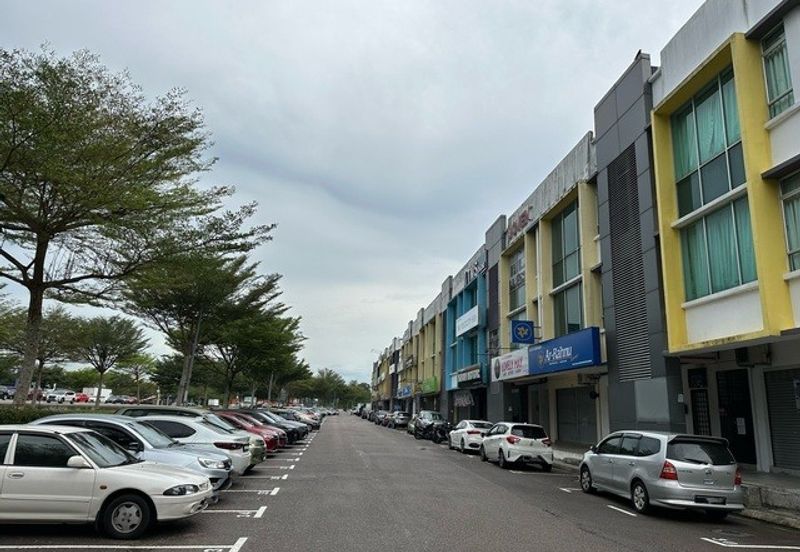 Kempas Utama Main Road Shop for Rent