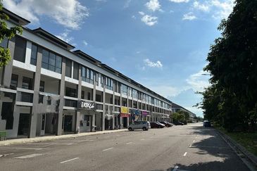 Jalan Jambu Kota Masai Eco Tropics Main Road Shop for Rent