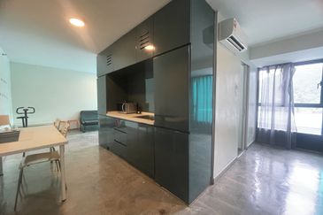 Halo Sunday @ Empire City