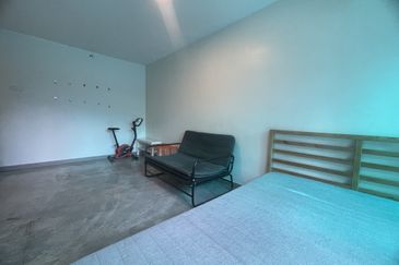 Halo Sunday @ Empire City