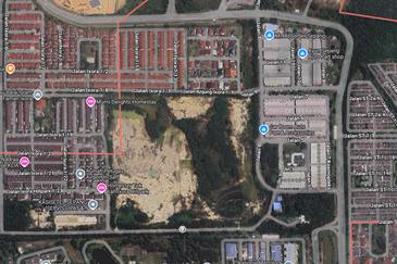 Bandar Baru Salak Tinggi  - Empty Land to Let with DO