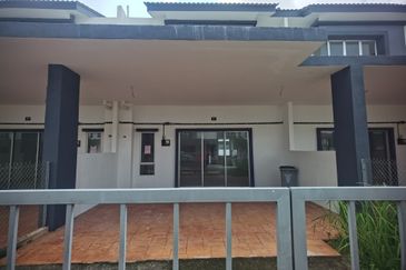 Prima Residensi Port Dickson - Teres 2 - 4bilik 3tandas