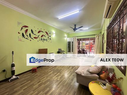 Taman Mutiara Rini Jalan Bakti 1.5 Storey Terrance For Sale/ Skudai, Johor, Skudai