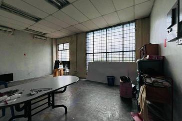 Taman Scientex 1.5 Storey Detached Factory For Sale/ Pasir Gudang