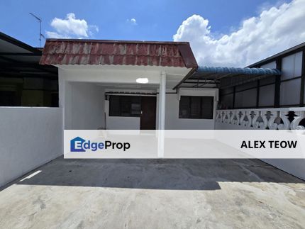 Taman Universiti Single Storey Terrance For Sale/ Skudai, Johor, Skudai