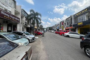 Pusat Perdagangan Kempas