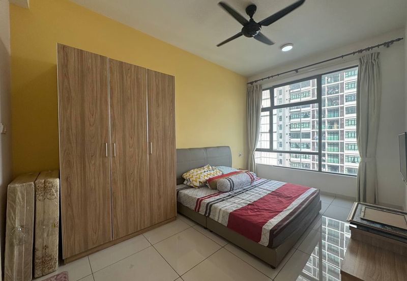 D'Summit Residences @ Kempas Utama