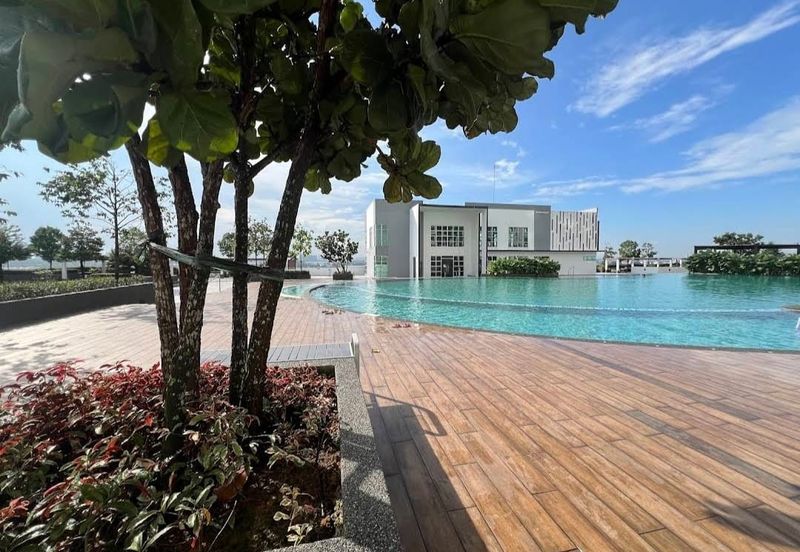 SKS Habitat Apartment, Larkin