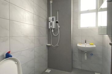 SKS Habitat Apartment, Larkin