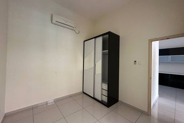 Bina Park Bandar Seri Alam