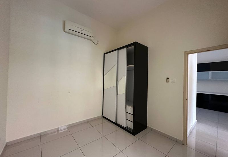 Bina Park Bandar Seri Alam